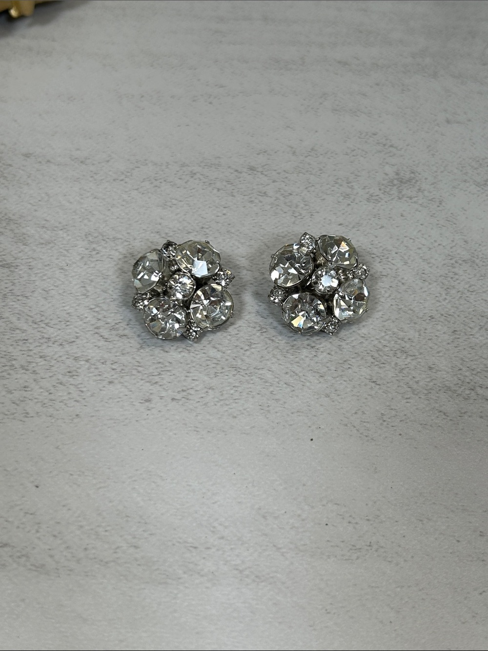 Vintage Old Hollywood Clear Crystal Cluster Clip-On Earrings - Picture 7 of 7